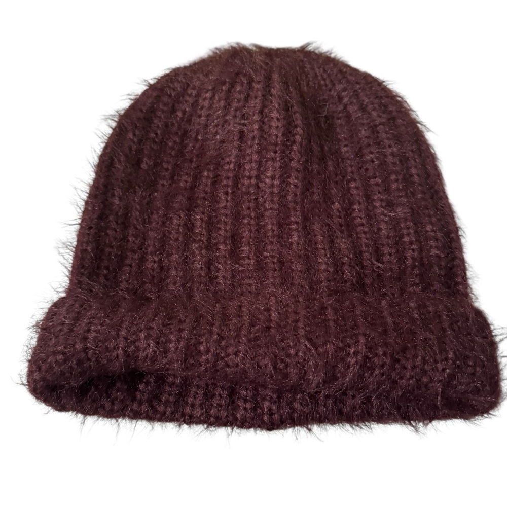 Treasure & Bond Maroon Fuzzy Beanie‎